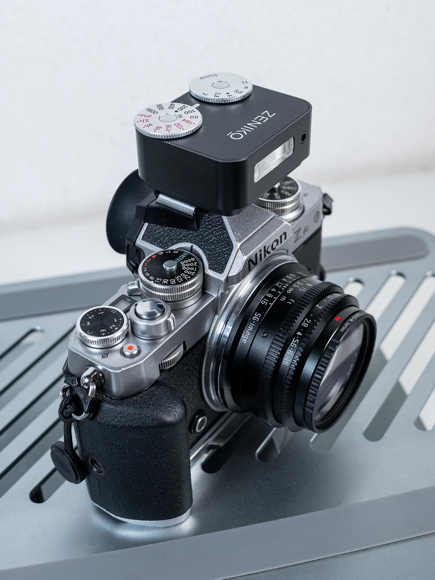 Zeniko ZA12 Review | Vintage Style Meets Modern Simplicity